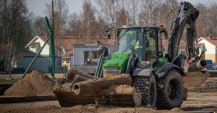 Juha_Vuoti_Lannen8700M_multipurpose_machine_1200x630px